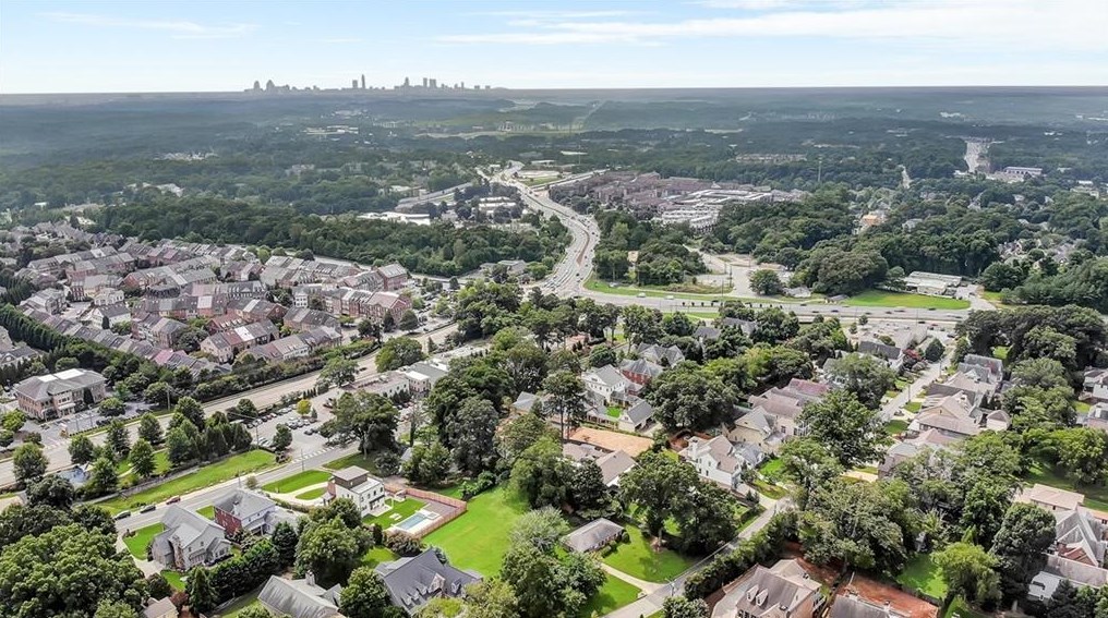 4230 Weaver St, Smyrna GA  30080-6422 exterior