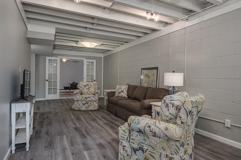 2540 Wilson Woods Dr, Decatur GA  30033-3741 exterior