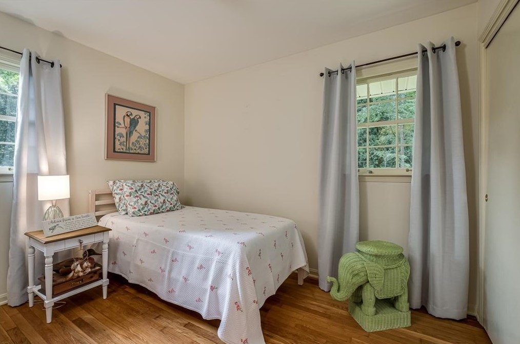 2540 Wilson Woods Dr, Decatur GA  30033-3741 exterior