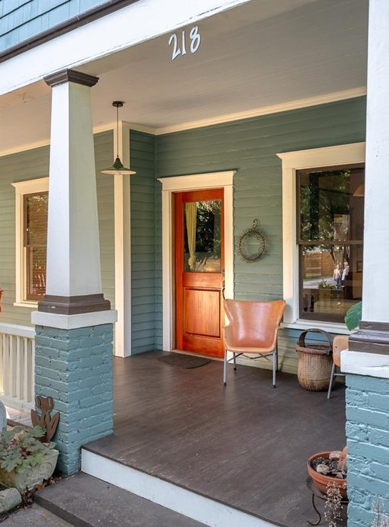 218 Evans Dr, Decatur GA  30030-3613 exterior