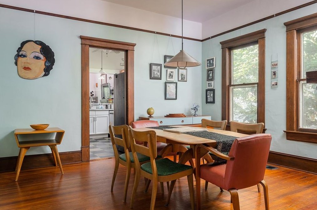 218 Evans Dr, Decatur GA  30030-3613 exterior