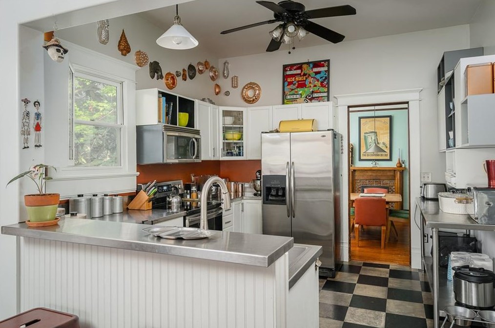 218 Evans Dr, Decatur GA  30030-3613 exterior