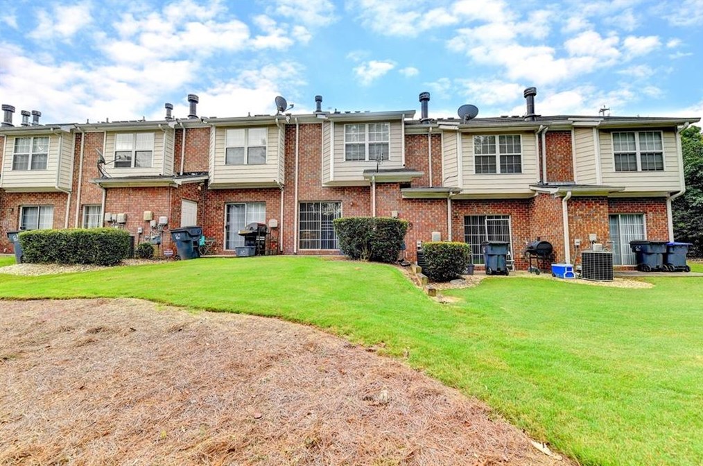 270 Paden Cove Trl, Lawrenceville GA  30044-8406 exterior