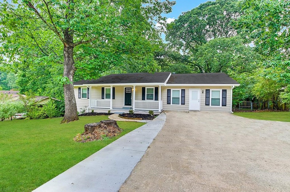 3730 Douglas Ridge Trl, Douglasville GA  30135-2340 exterior