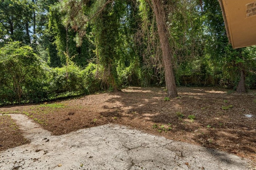 1895 Cindy Dr, Decatur GA  30032-5122 exterior