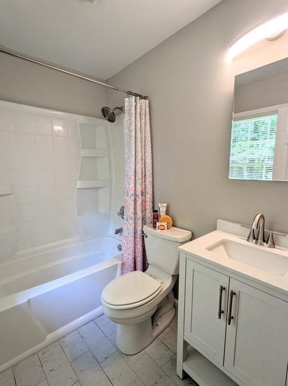 2120 Argyle Dr, Smyrna GA  30080-3871 exterior