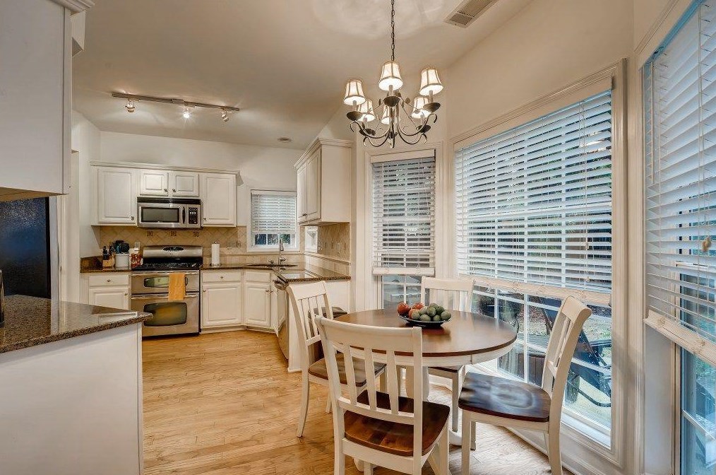 3000 Rosebrook Dr, Decatur GA  30033-3810 exterior