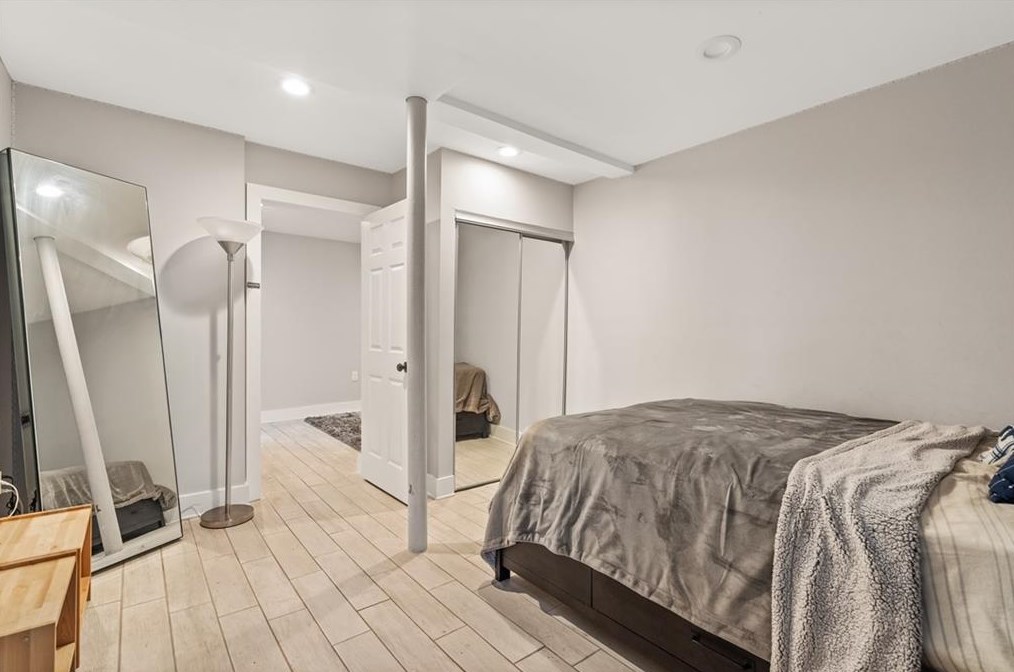 2069 Wilandrew Dr, Decatur GA  30033-0019 exterior