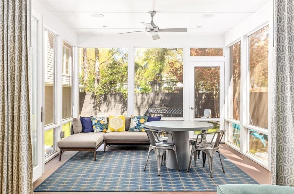 538 Lake Dr, Decatur GA  30030-3532 exterior