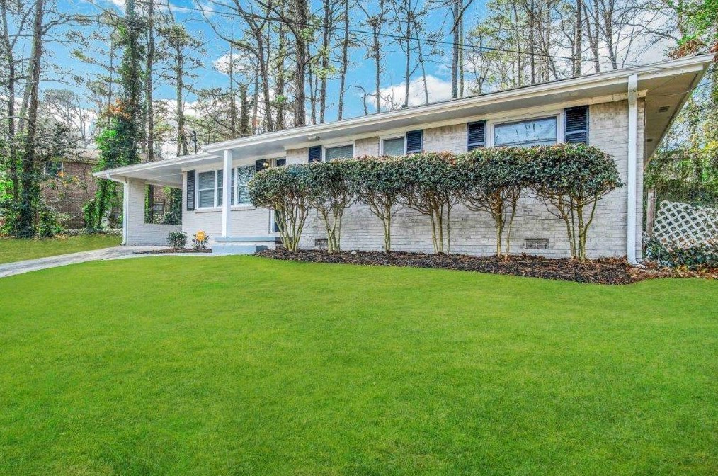 3701 Glen Mora Dr, Decatur GA  30032-5172 exterior