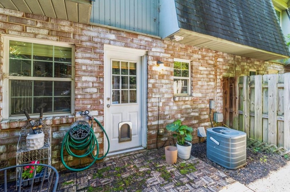 193 Rondak Cir, Smyrna GA  30080-4548 exterior