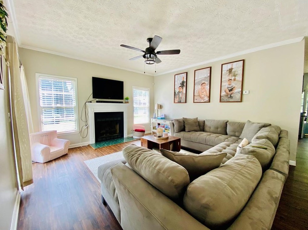 1201 Springmont Ct, Lawrenceville GA  30043-5419 exterior