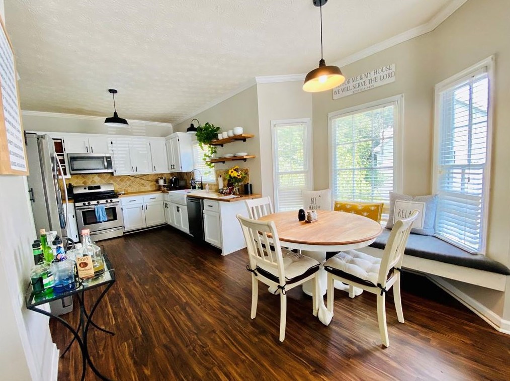 1201 Springmont Ct, Lawrenceville GA  30043-5419 exterior