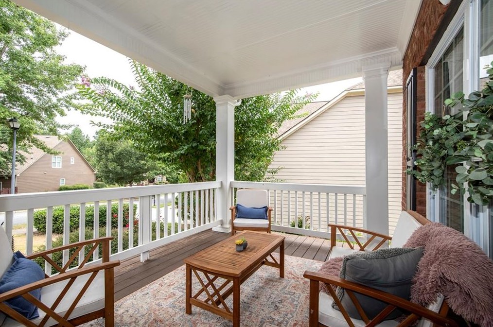 7918 Brass Lantern Dr, Flowery Branch GA  30542-7578 exterior