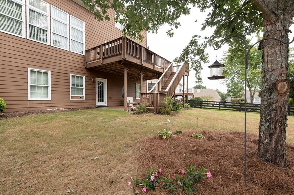 7918 Brass Lantern Dr, Flowery Branch GA  30542-7578 exterior