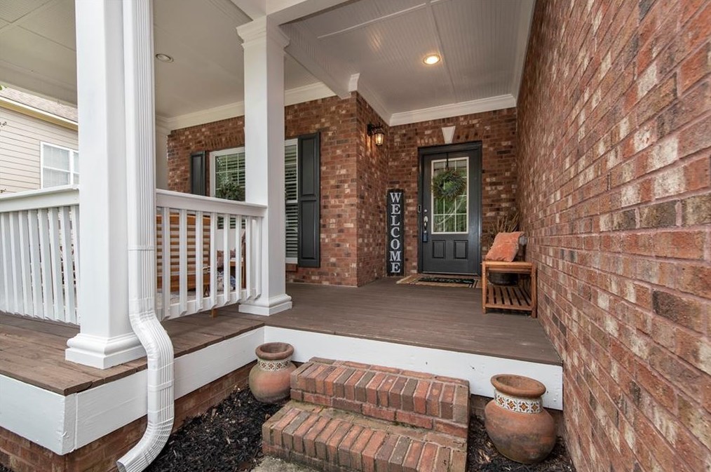 7918 Brass Lantern Dr, Flowery Branch GA  30542-7578 exterior
