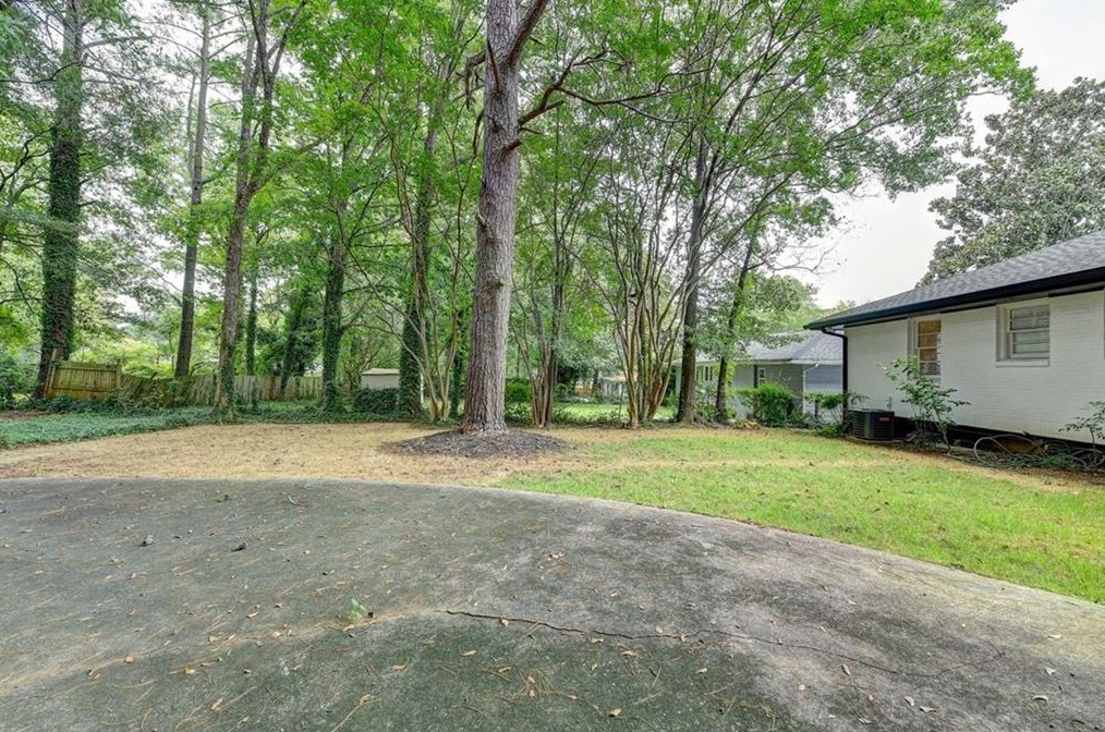 2808 Long Way, Decatur GA  30032-4226 exterior