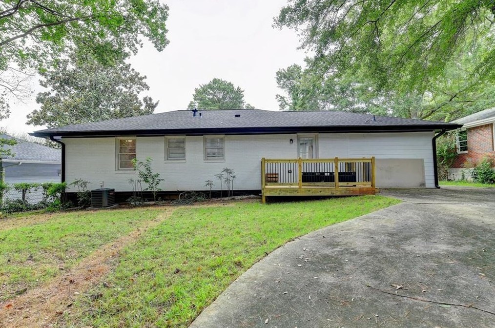 2808 Long Way, Decatur GA  30032-4226 exterior