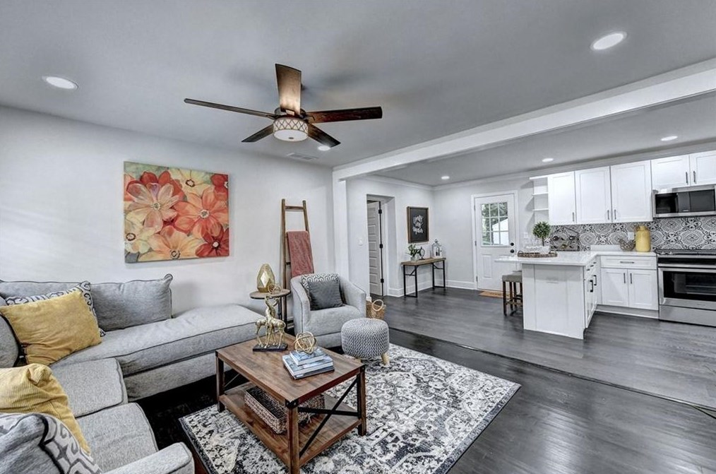 2808 Long Way, Decatur GA  30032-4226 exterior