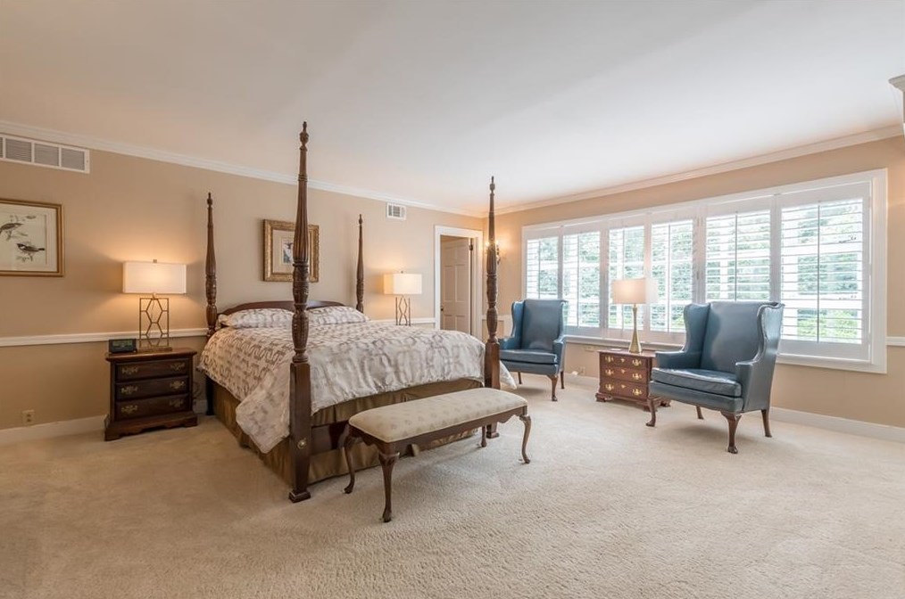4610 Orkney Ln, Atlanta GA  30331-7440 exterior