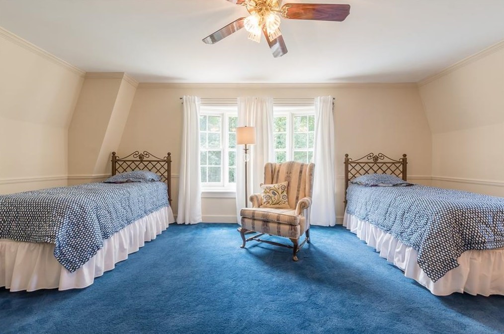4610 Orkney Ln, Atlanta GA  30331-7440 exterior
