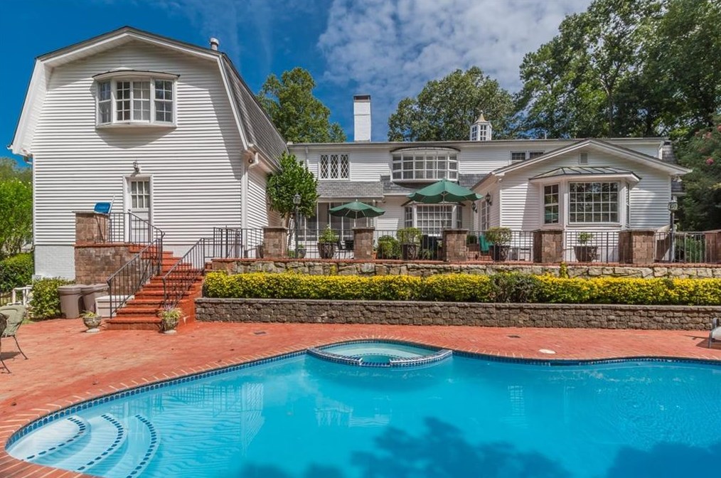 4610 Orkney Ln, Atlanta GA  30331-7440 exterior