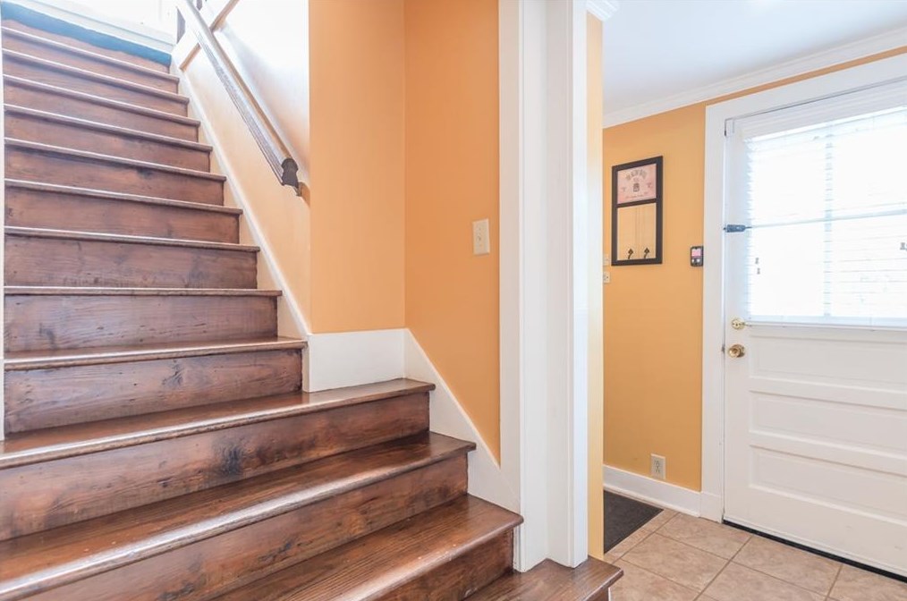 4610 Orkney Ln, Atlanta GA  30331-7440 exterior