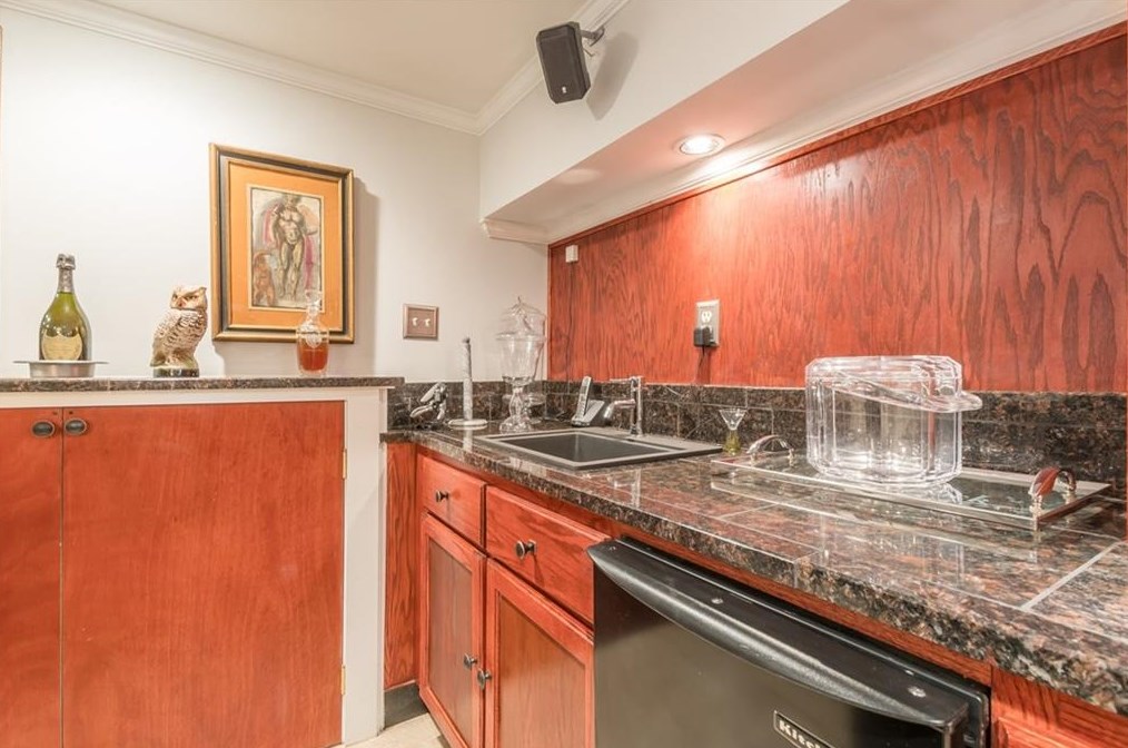 4610 Orkney Ln, Atlanta GA  30331-7440 exterior