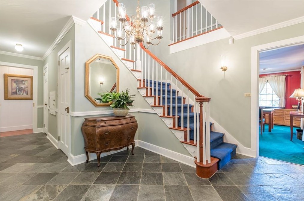 4610 Orkney Ln, Atlanta GA  30331-7440 exterior