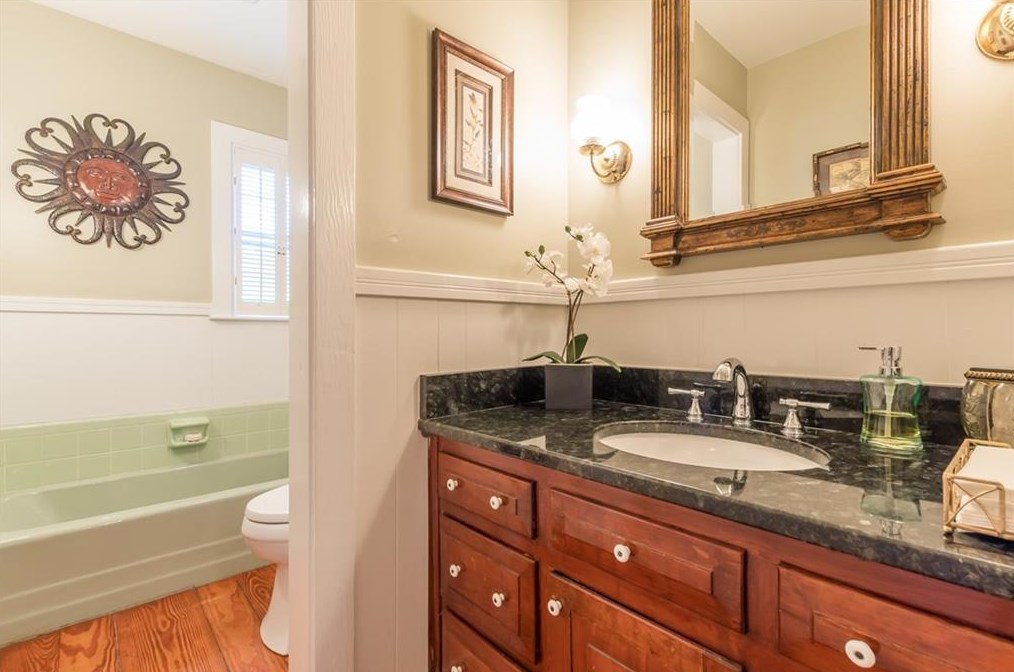 4610 Orkney Ln, Atlanta GA  30331-7440 exterior