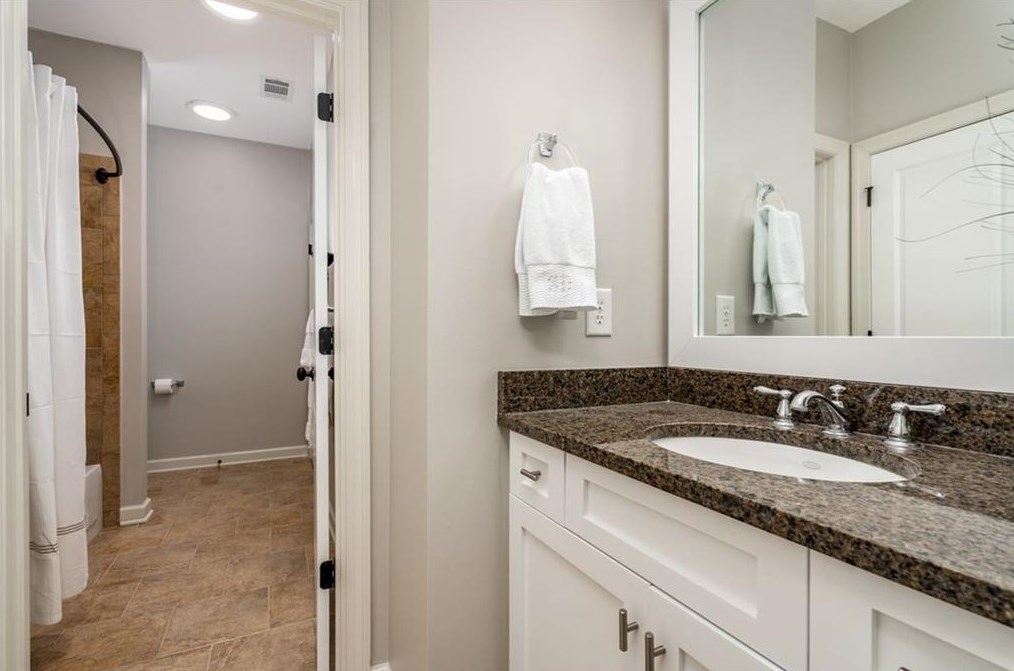 4529 Gateway Ct, Smyrna GA  30080-9210 exterior