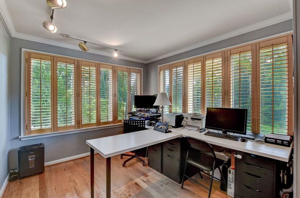 1530 Niskey Lake Trl, Atlanta GA  30331-6318 exterior