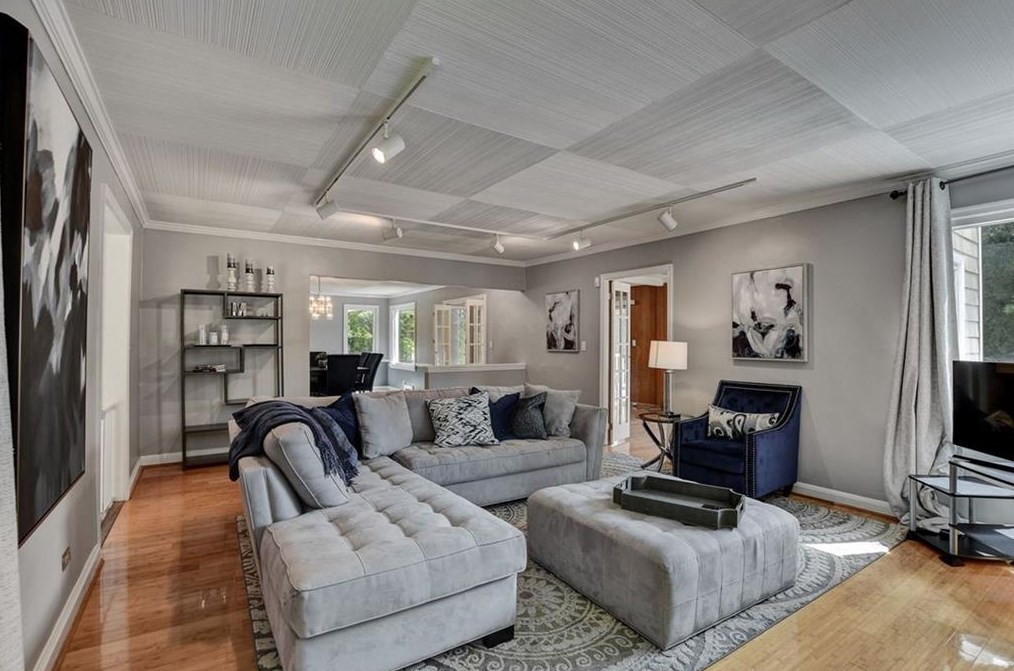 1530 Niskey Lake Trl, Atlanta GA  30331-6318 exterior