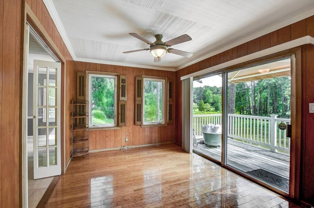 1530 Niskey Lake Trl, Atlanta GA  30331-6318 exterior