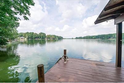 30 Lakeshore Drive - Photo 1