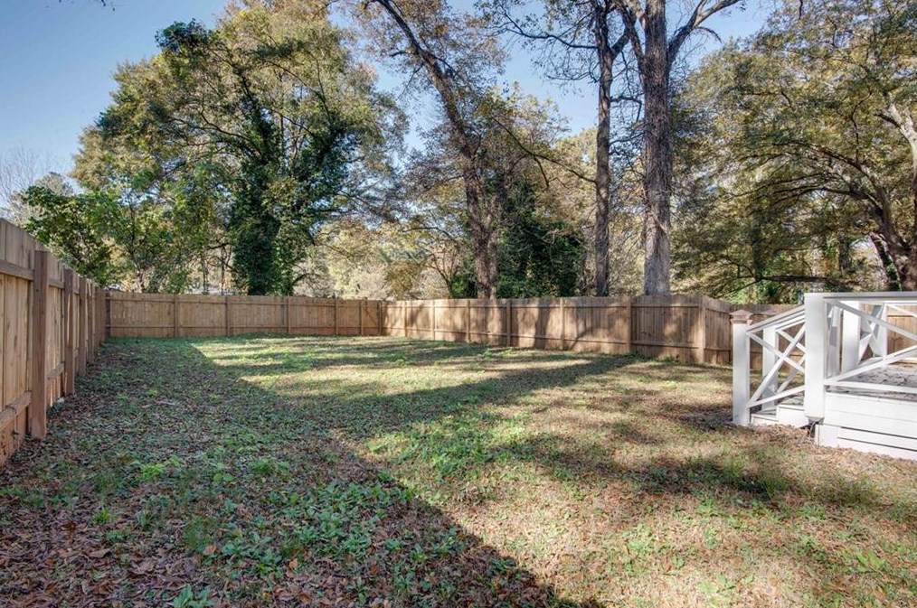 1121 Oakland Dr, Atlanta GA  30310-3839 exterior