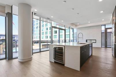 40 West 12th Street #1002 - Photo 1