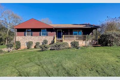 3304 Bronco Way - Photo 1