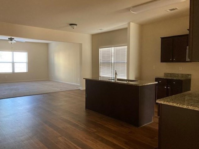 216 Aberdeen Way, Dallas GA 30132-2620 exterior