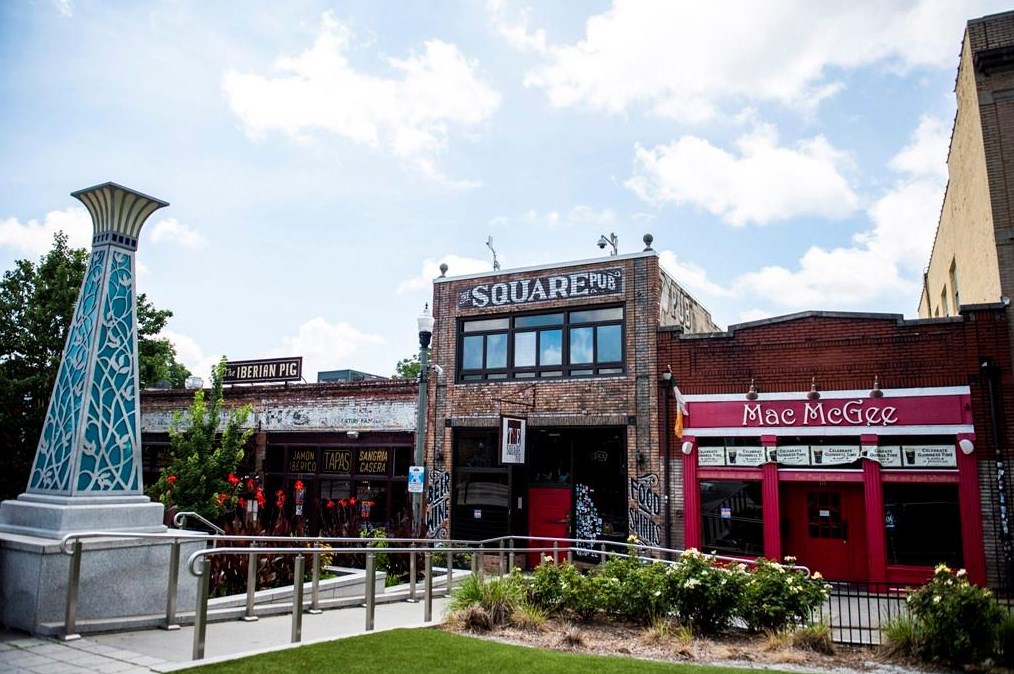 2540 Talley St, Decatur GA  30030-0041 exterior