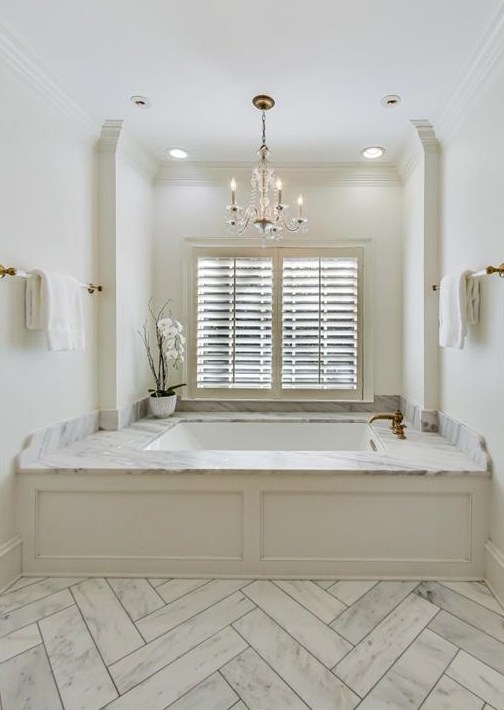 1302 Wesley Pl, Atlanta GA  30327-1712 exterior