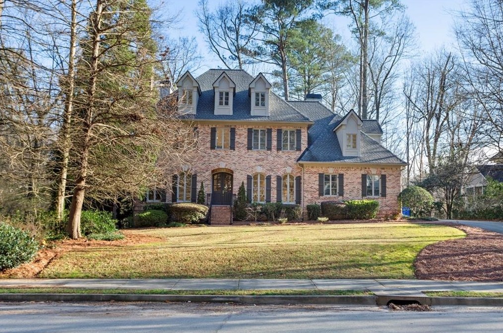 688 Mountain Dr, Atlanta GA 30342-3900 exterior