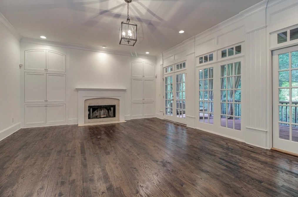 688 Mountain Dr, Atlanta GA 30342-3900 exterior