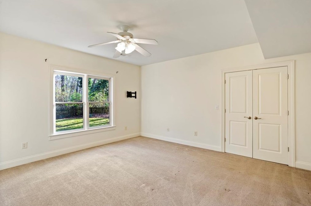 688 Mountain Dr, Atlanta GA 30342-3900 exterior