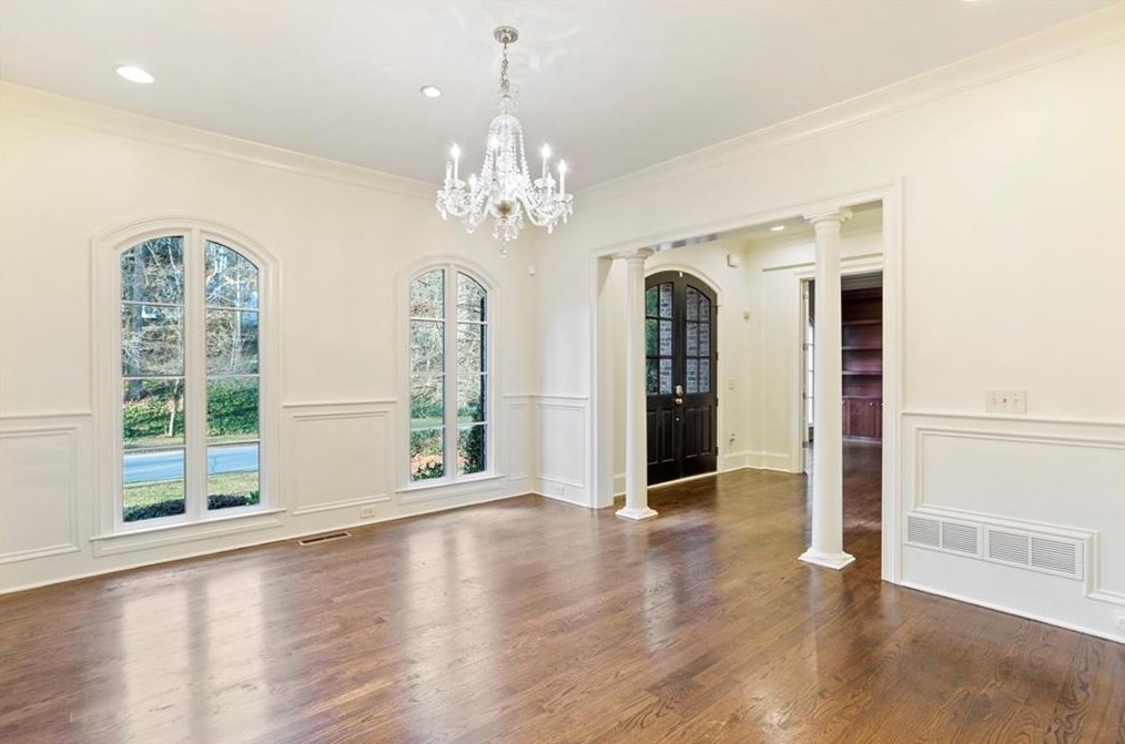 688 Mountain Dr, Atlanta GA 30342-3900 exterior