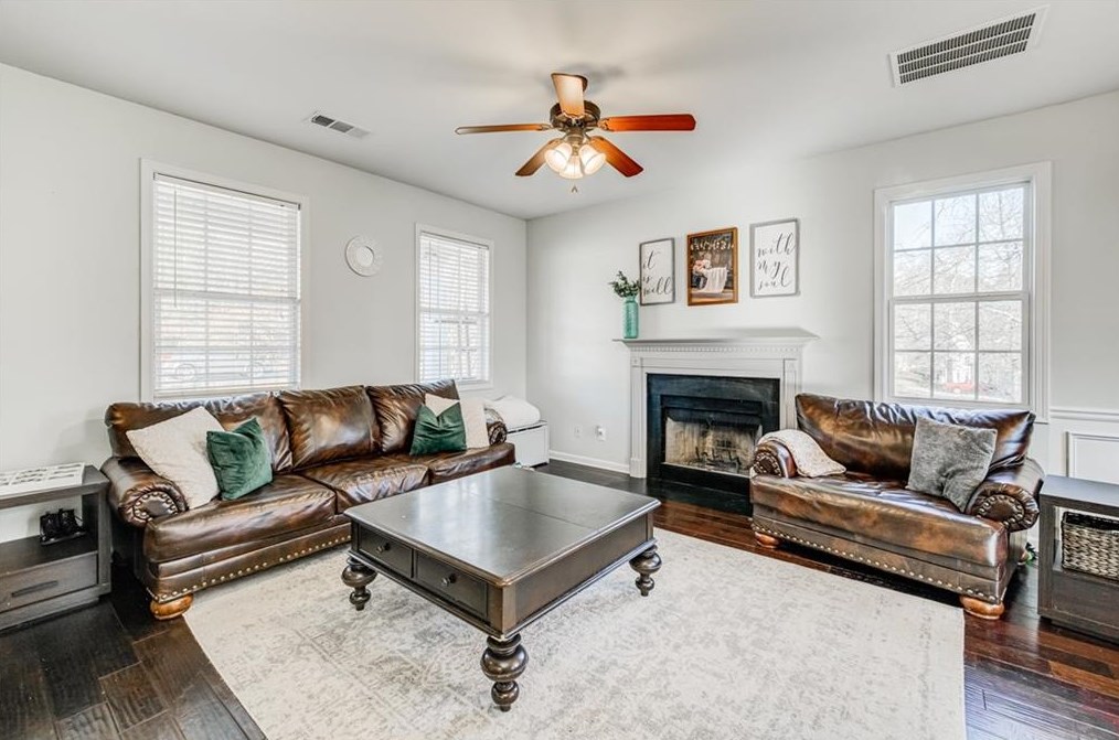 179 Levi St, Calhoun GA 30701-8018 exterior