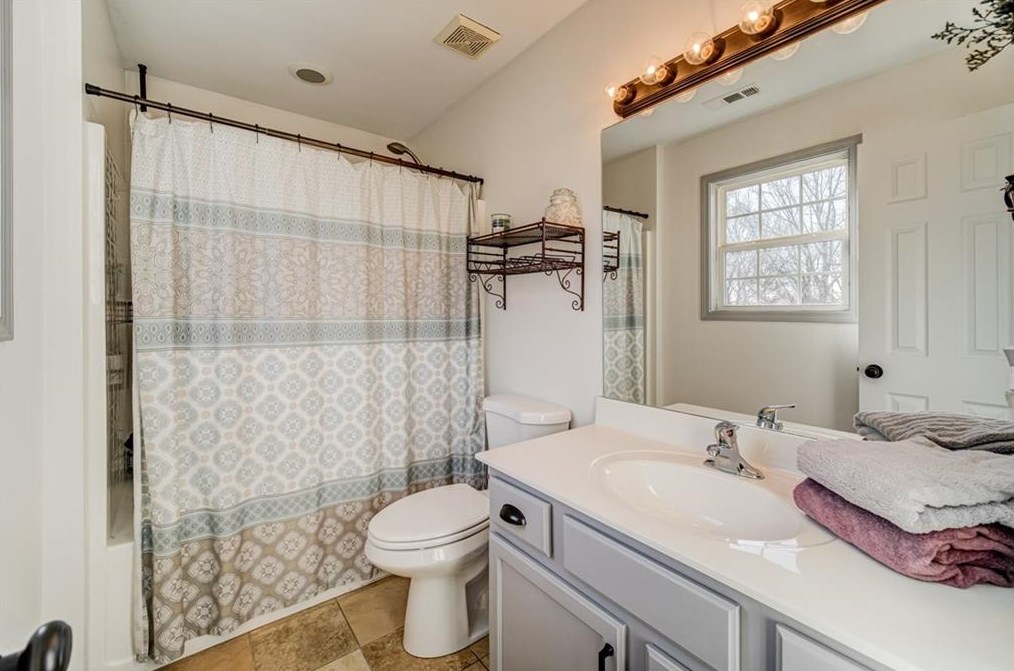 179 Levi St, Calhoun GA 30701-8018 exterior