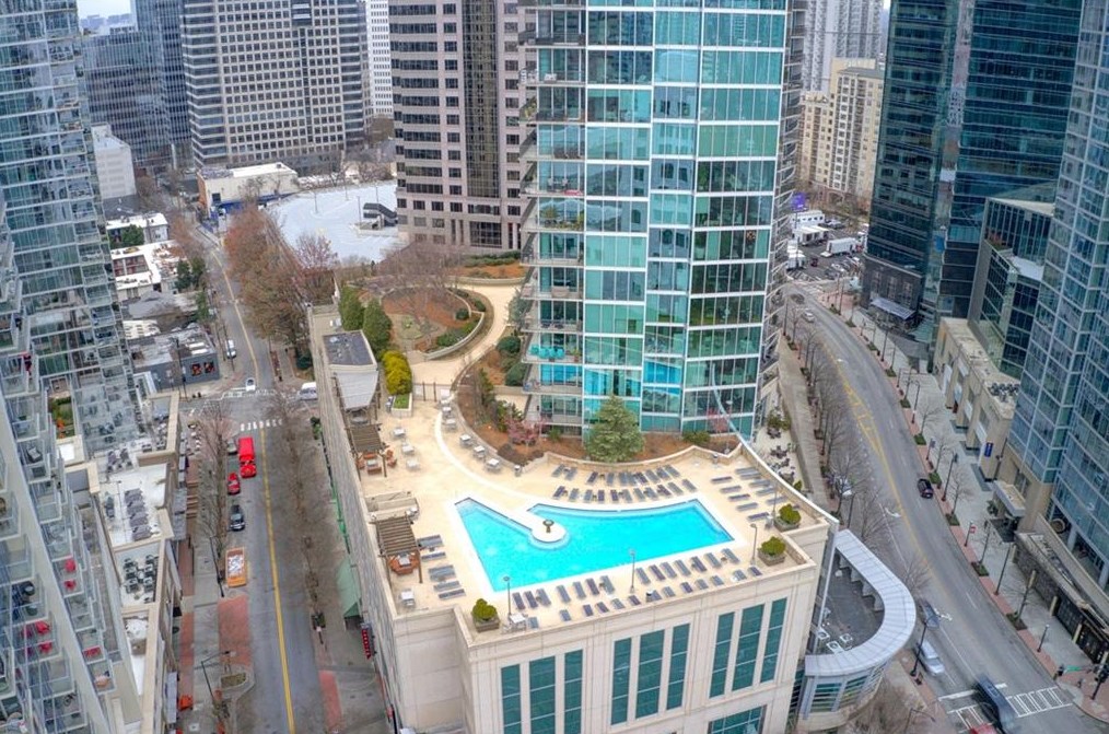 1080 Peachtree St, Atlanta GA  30309-3963 exterior