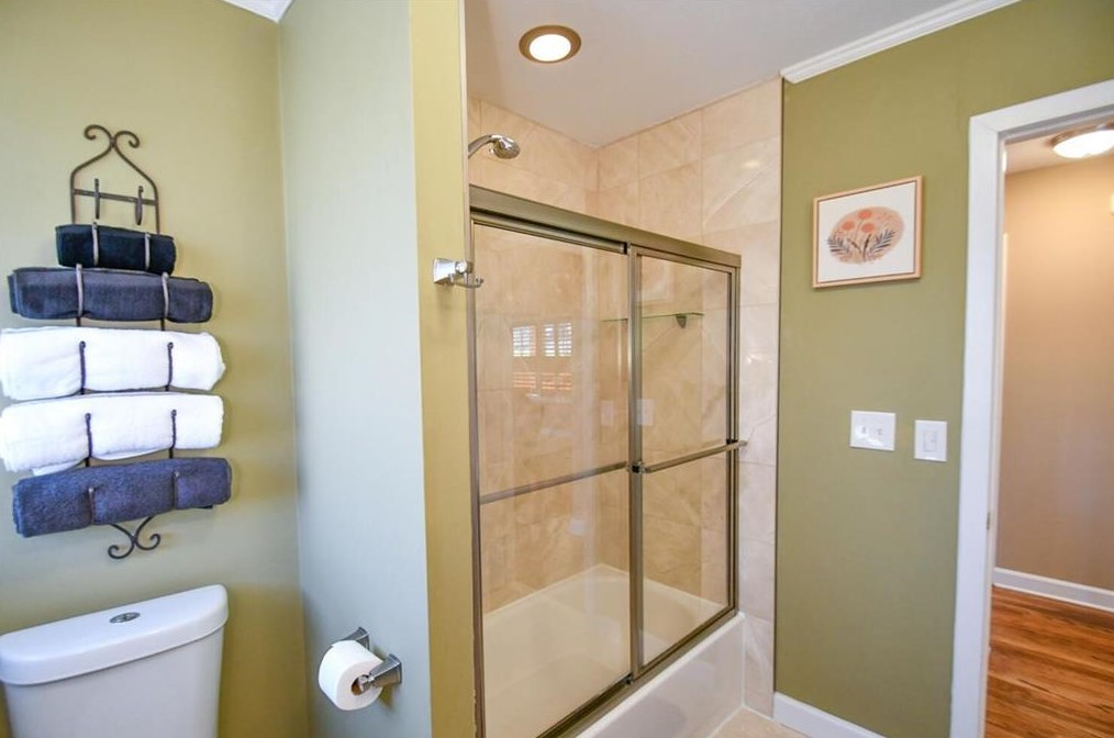 1505 Robinhood Trl, Gainesville GA  30501-2427 exterior