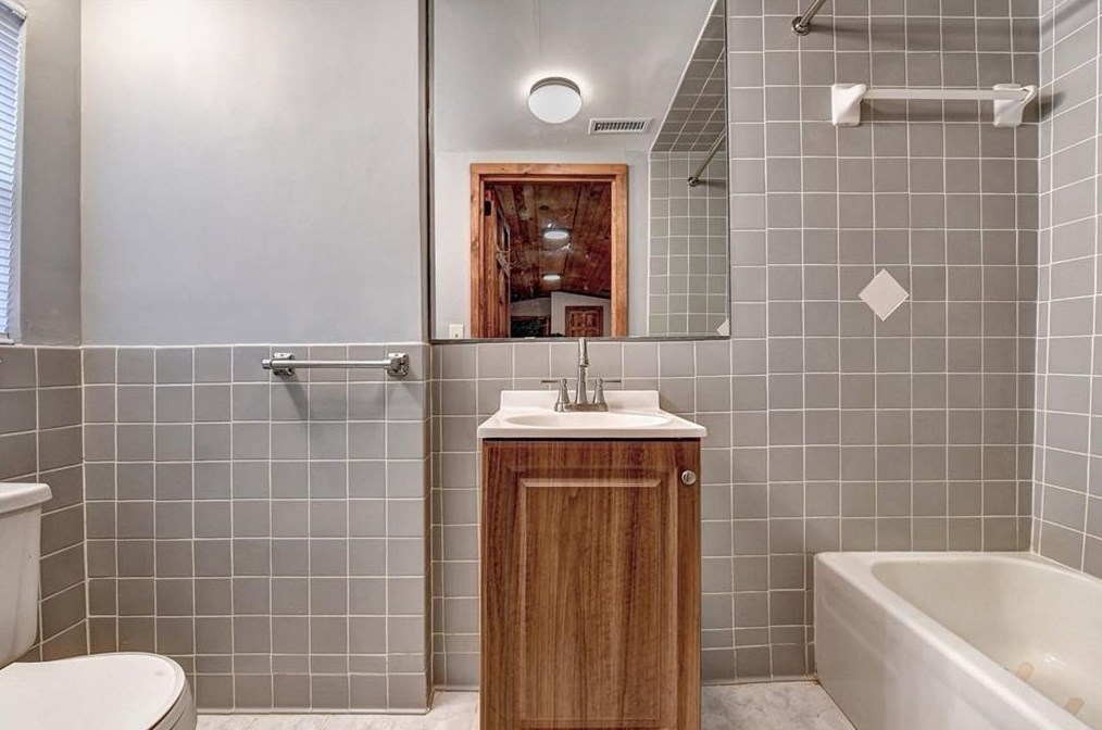 3948 Lehigh Blvd, Decatur GA  30034-5814 exterior